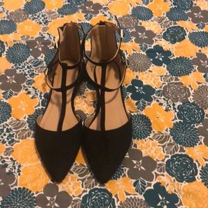Black strappy flat